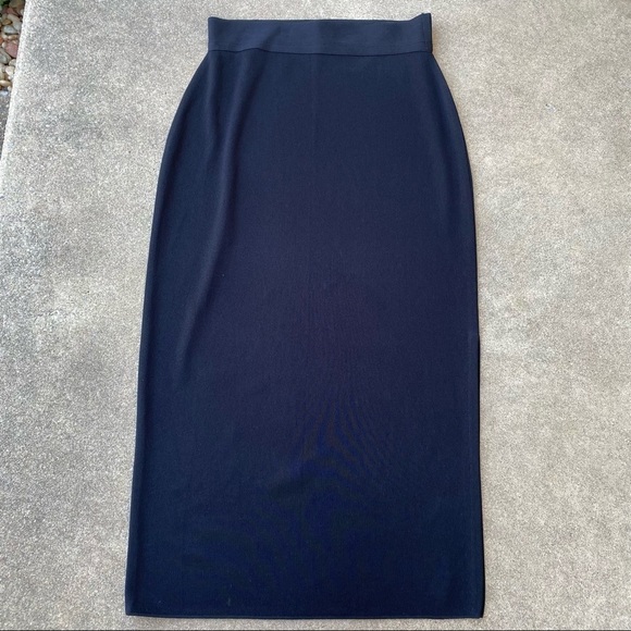 MISOOK Black Acrylic Stretch Skirt - Picture 1 of 7